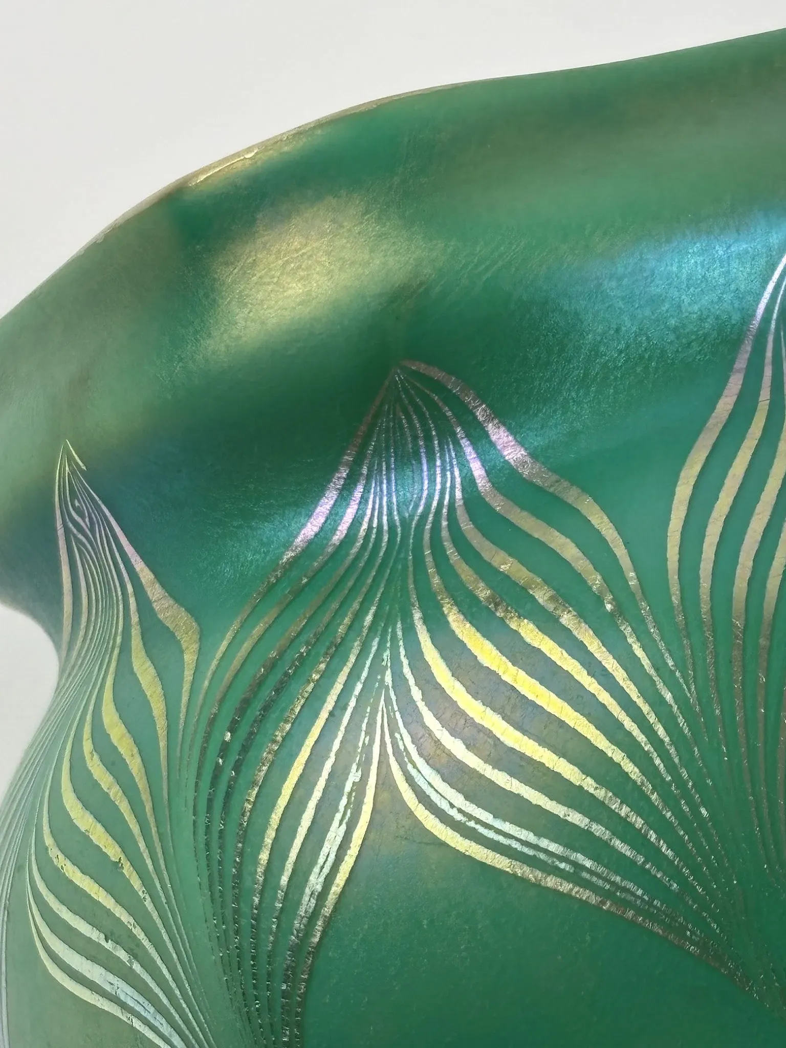 Art Nouveau Tiffany Studios Green Favrile Glass Vase thumbnail 5