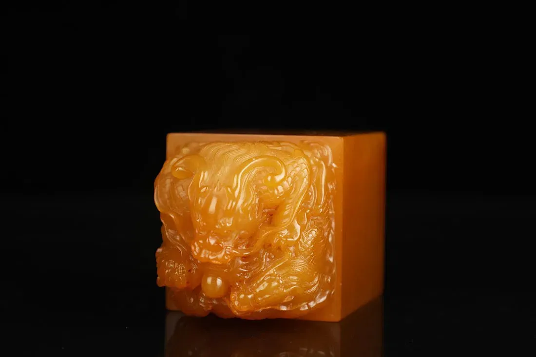 Qing Style Shoushan Stone Dragon-Topped Seal (Chop) thumbnail 8