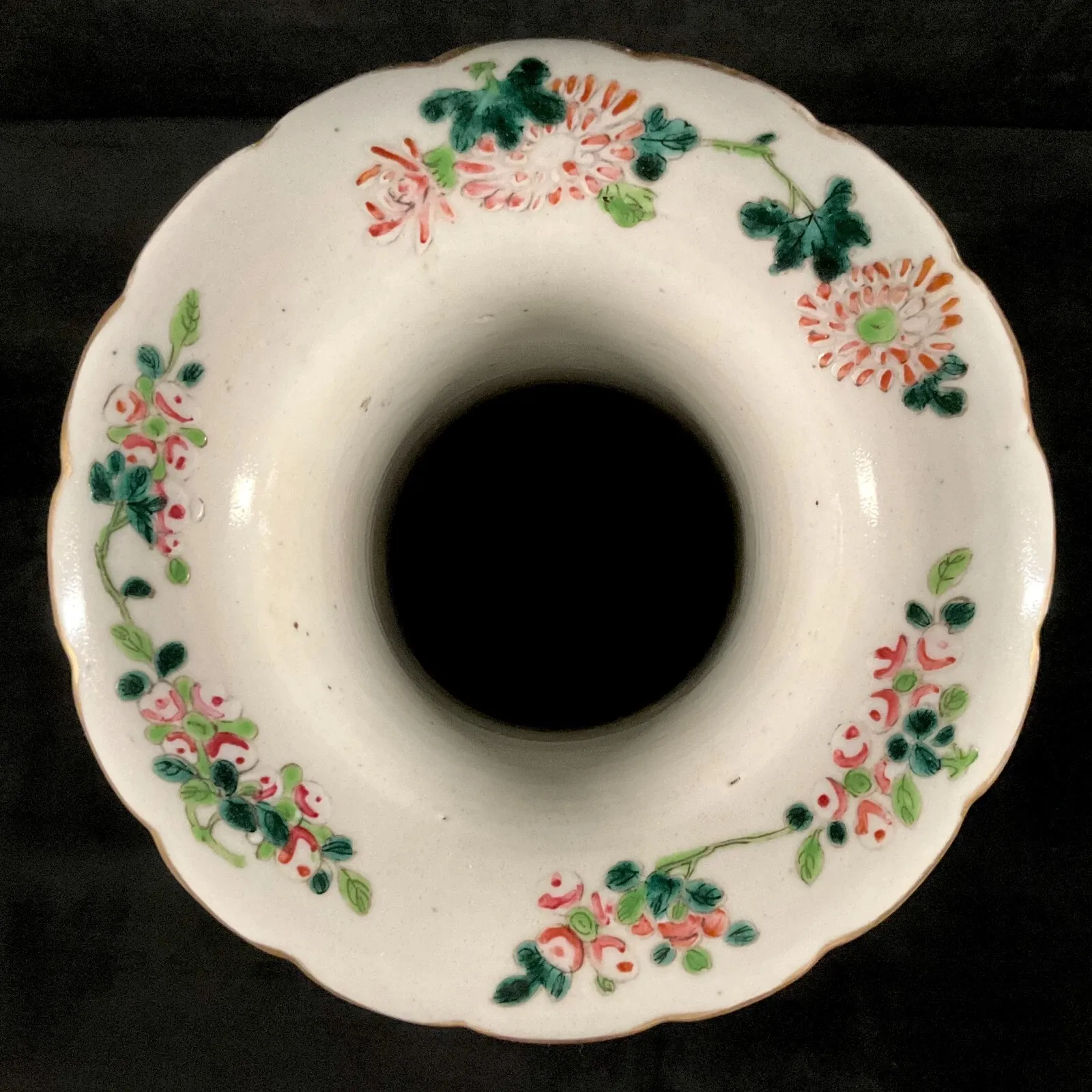 Chinese Export Famille Rose Porcelain Vase thumbnail 7