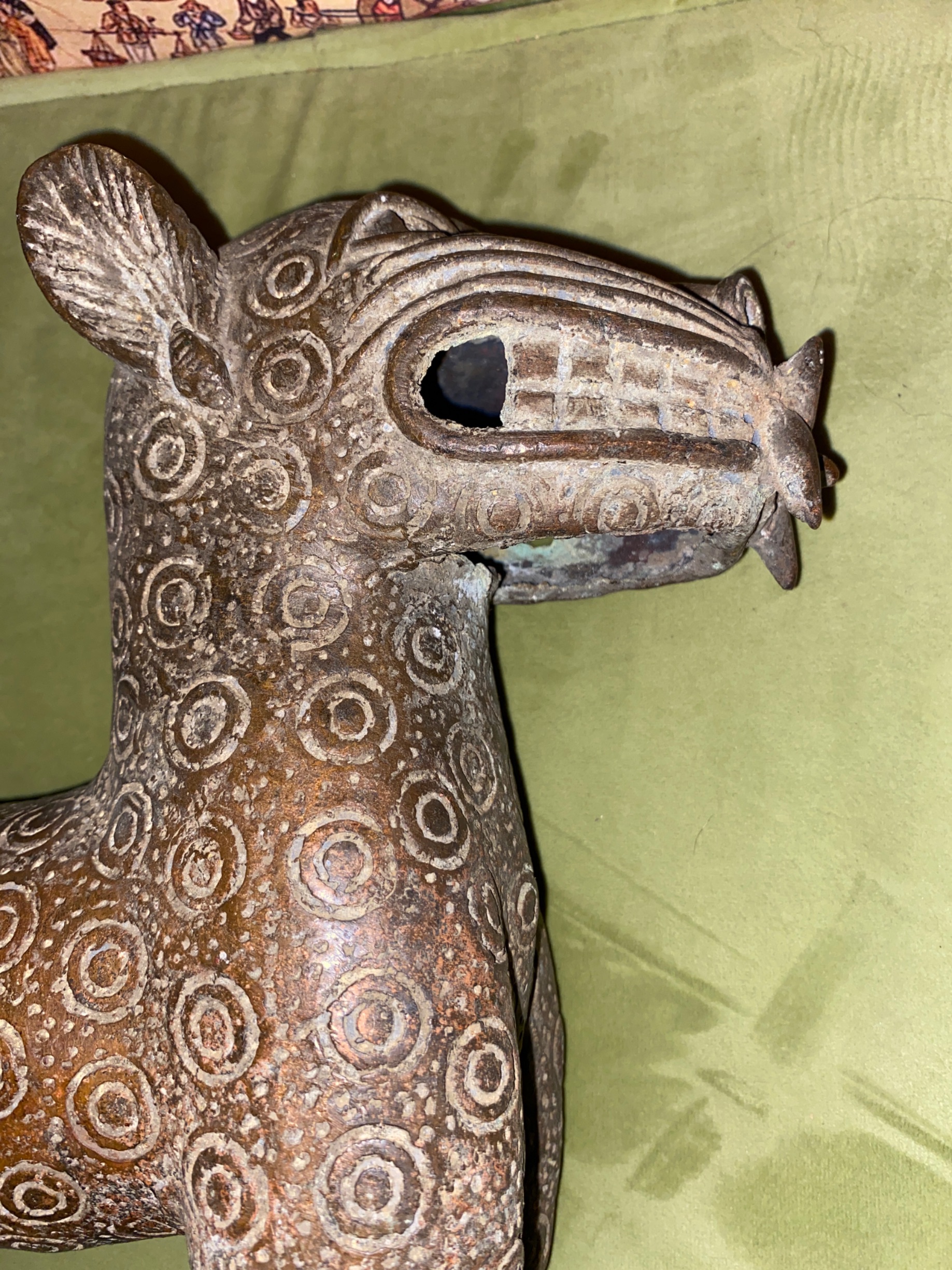 Benin Leopard Bronze Figure thumbnail 2