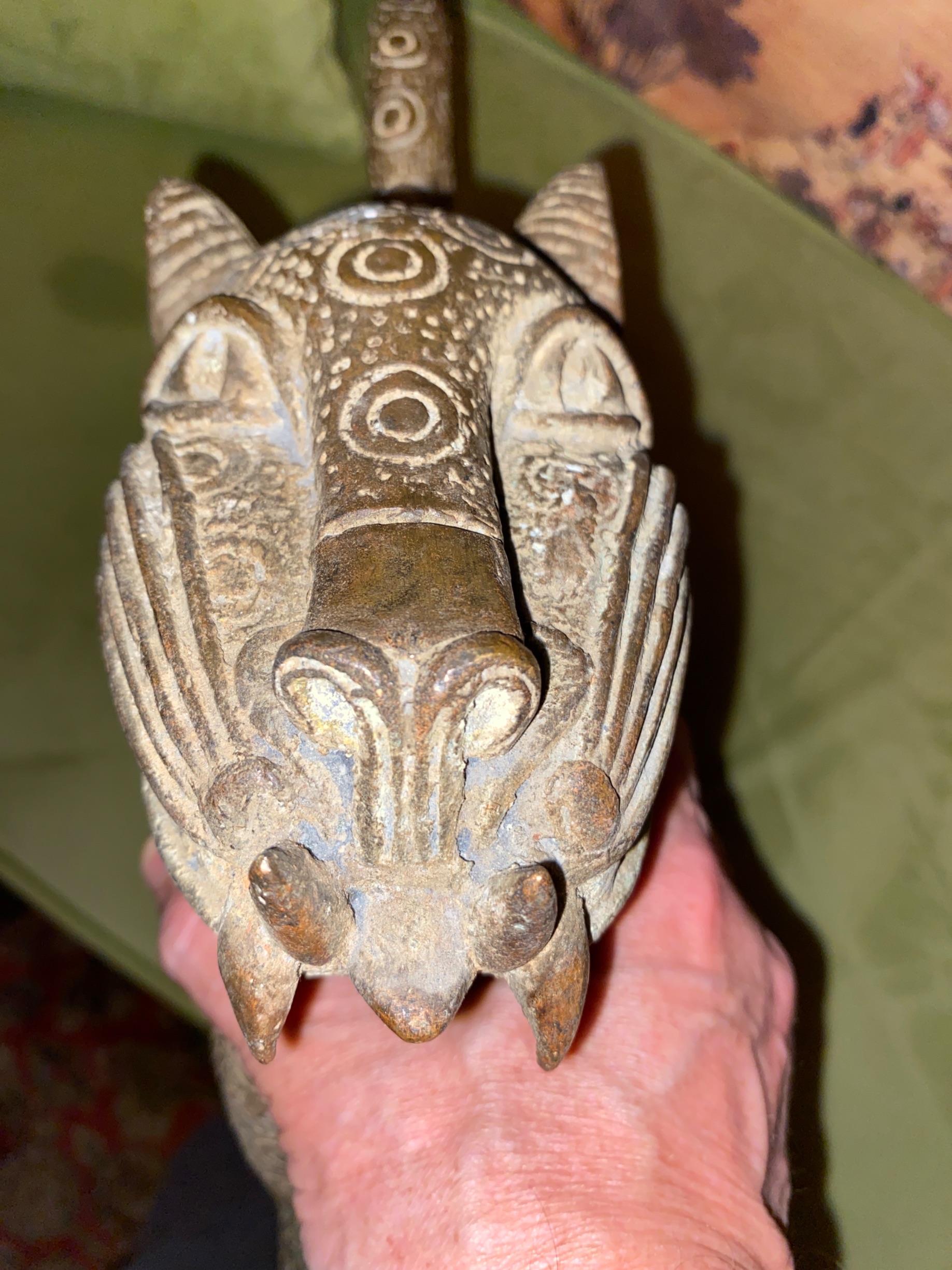 Benin Leopard Bronze Figure thumbnail 3