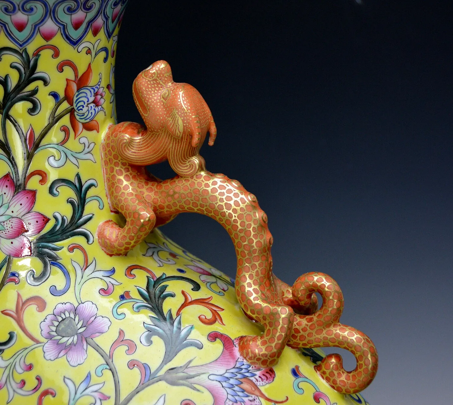 Chinese Qing Style Yellow-Ground Famille Rose Porcelain Moon Flask Vase thumbnail 6