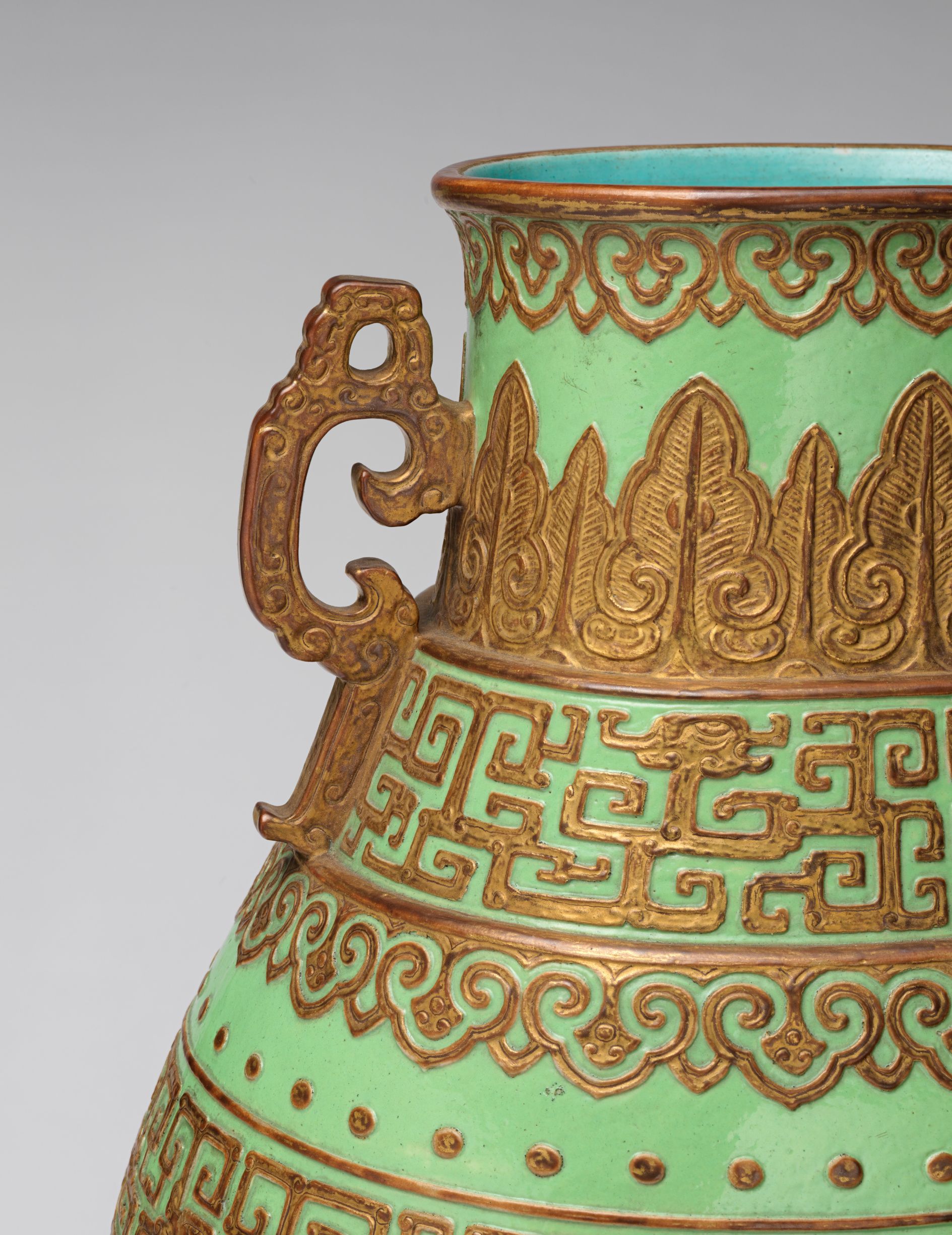 Qing Style Chinese Green-Ground Gilt Porcelain Hu Vase thumbnail 2