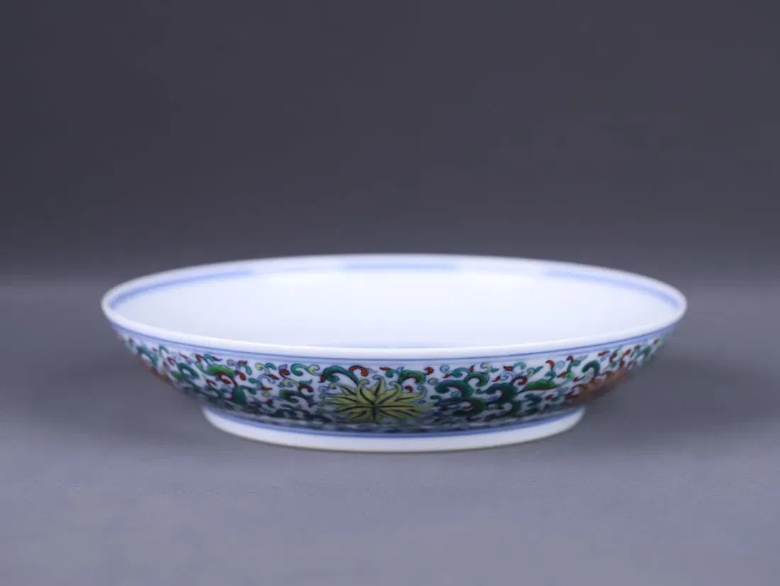 Chinese Doucai Style Porcelain Dish thumbnail 2
