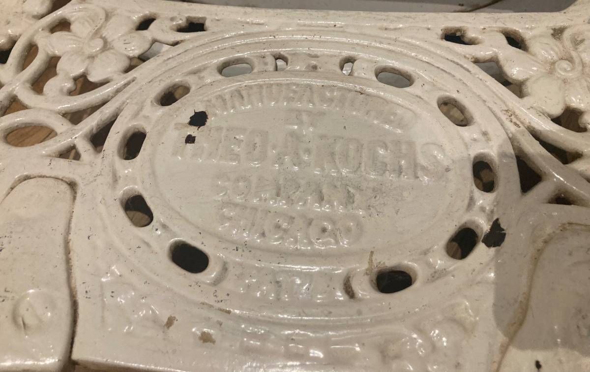 Early 20th Century Dental Chair thumbnail 3