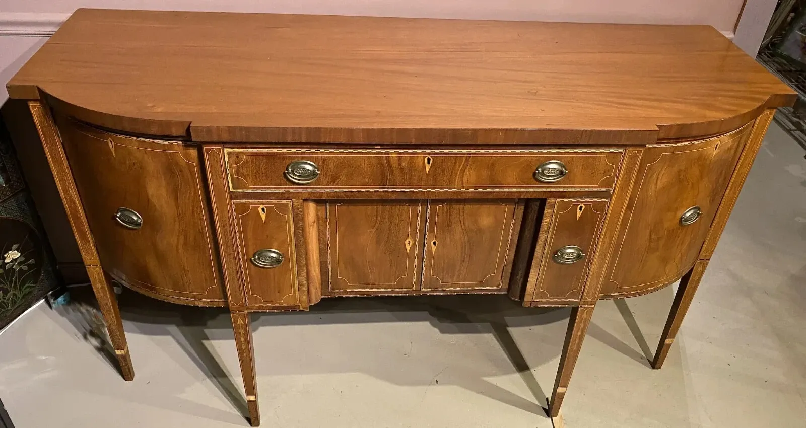 Federal Period Mahogany and Satinwood Inlaid Sideboard thumbnail 2