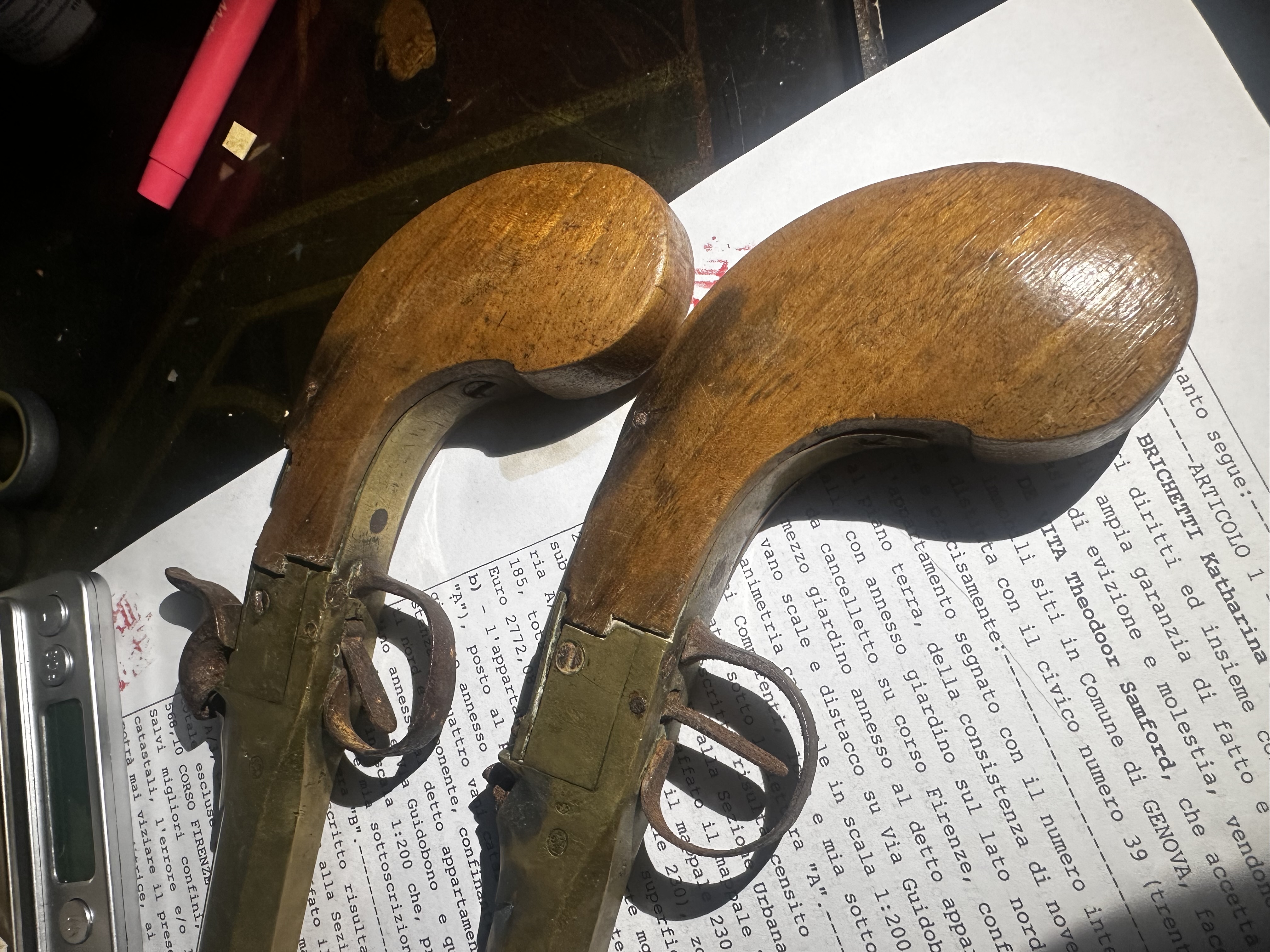 Antique Style Flintlock Pistols thumbnail 3