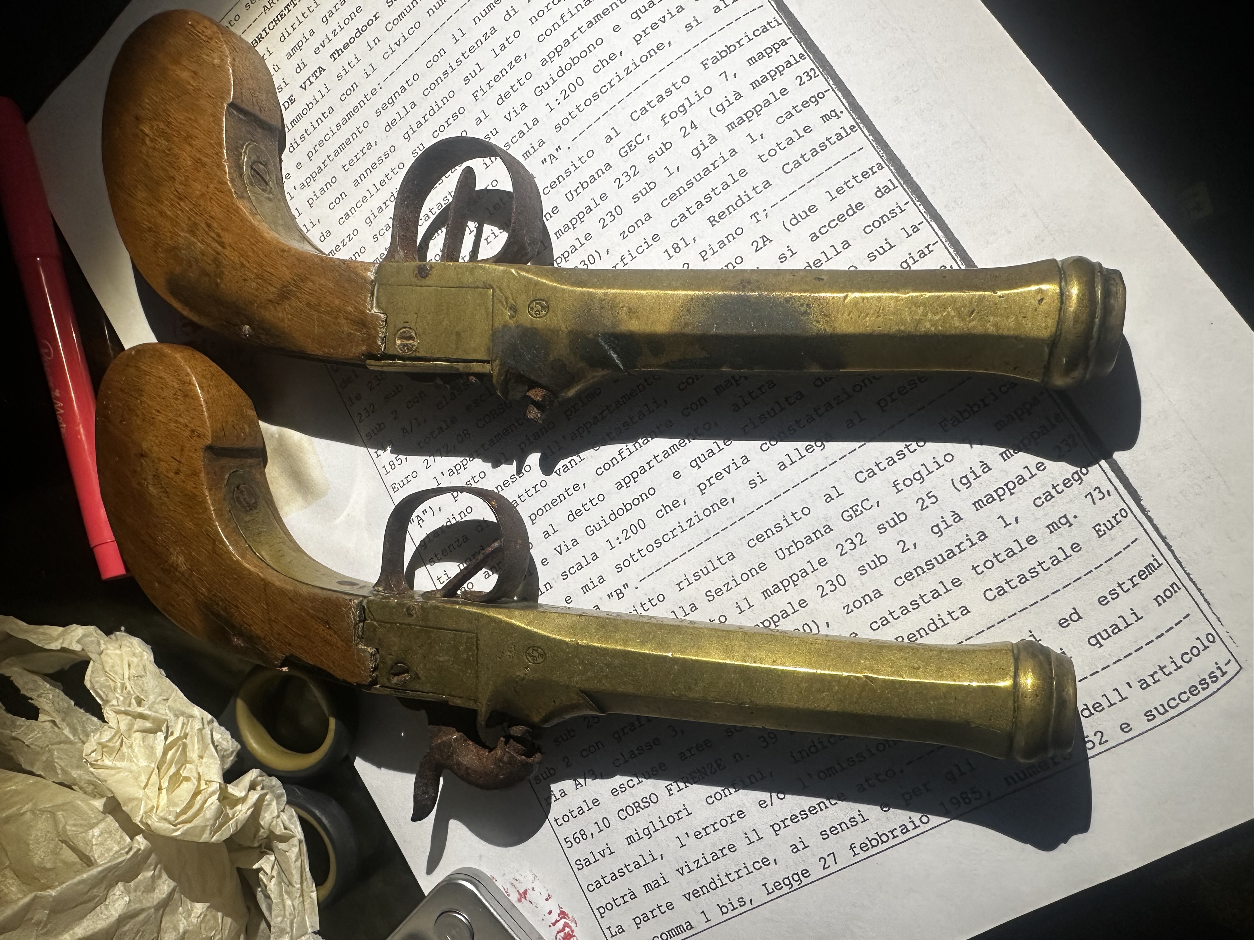 Antique Style Flintlock Pistols thumbnail 4