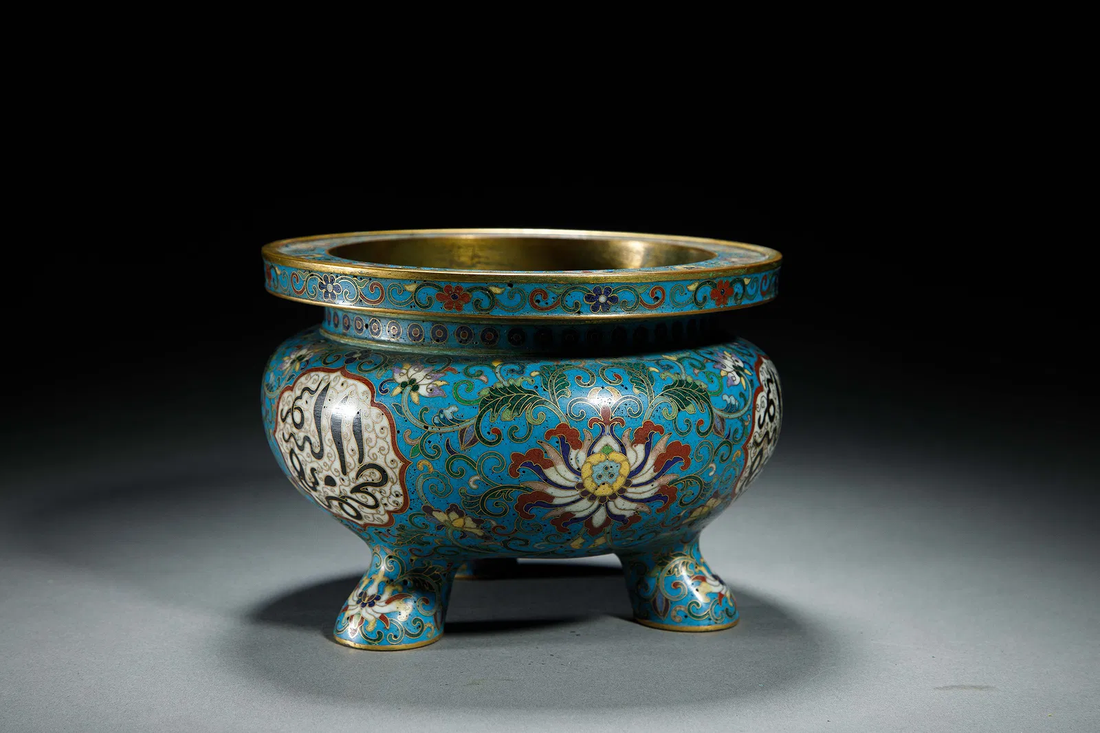 Chinese Cloisonné Enamel Tripod Censer with Arabic Inscriptions thumbnail 2