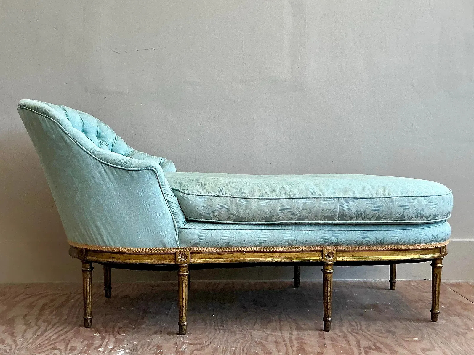 Louis XVI Period Giltwood Chaise Longue thumbnail 7