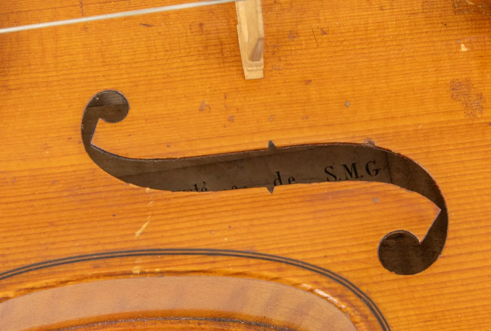 French Mirecourt Workshop Violin with Pernambuco Bow thumbnail 3