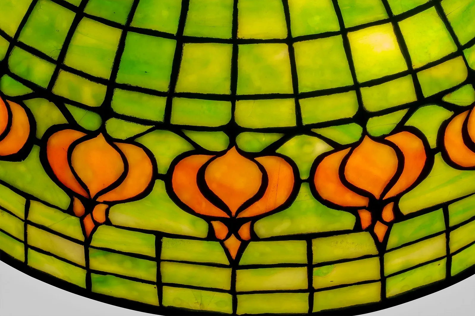 Tiffany Studios Leaded Glass Table Lamp thumbnail 5