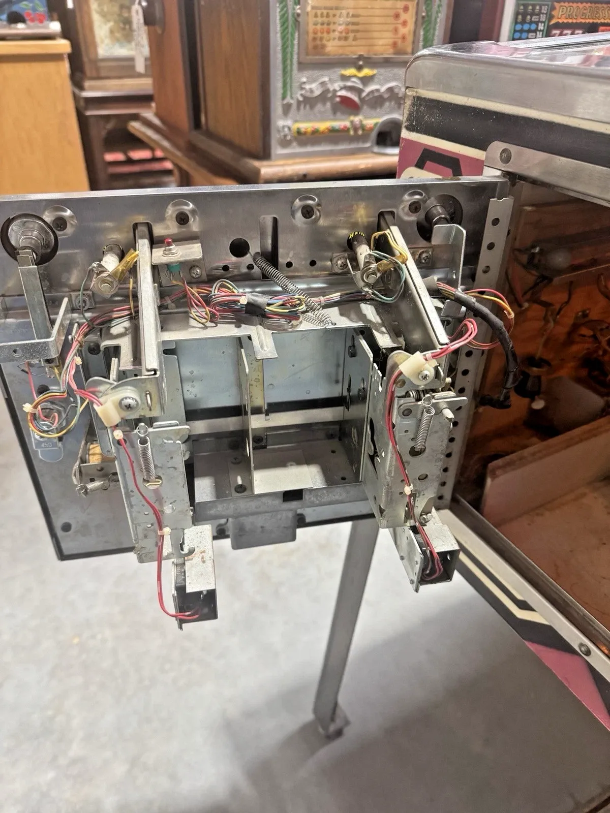 American Late 1970s Bally Playboy Solid-State Pinball Machine thumbnail 12