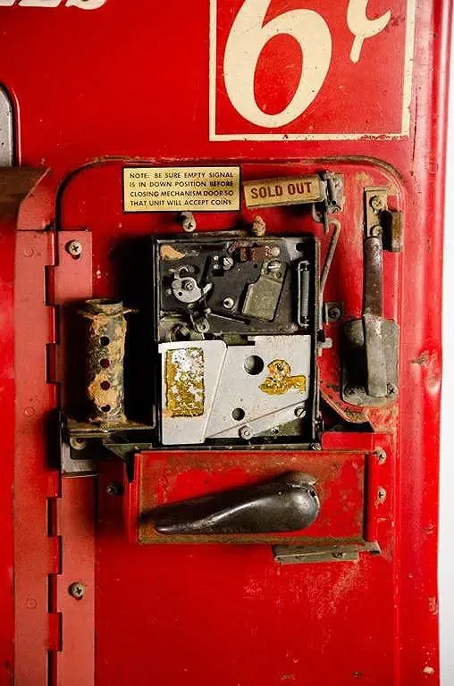American Coca-Cola Vendo Bottle Vending Machine thumbnail 6