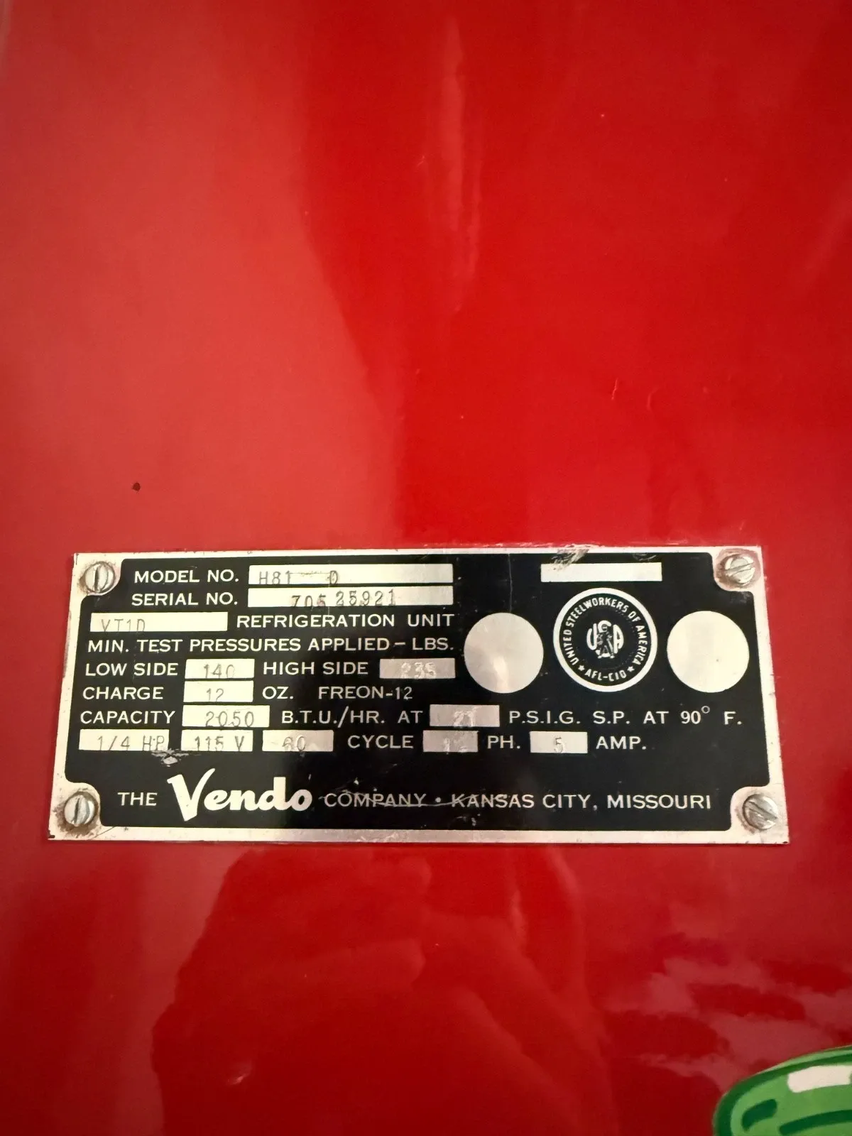 American Mid-Century Modern Painted Steel Coca-Cola Vendo H81-D Bottle Vending Machine thumbnail 7