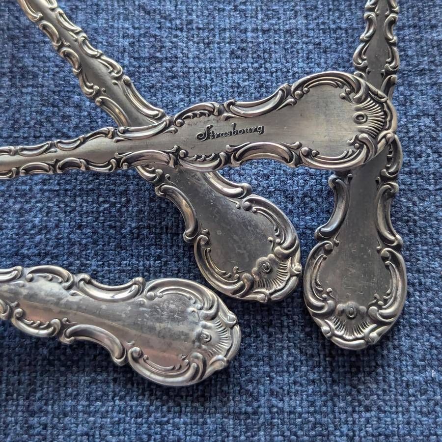 American Rococo Revival 'Strasbourg' Sterling Silver Flatware Service by Gorham (cased) thumbnail 5