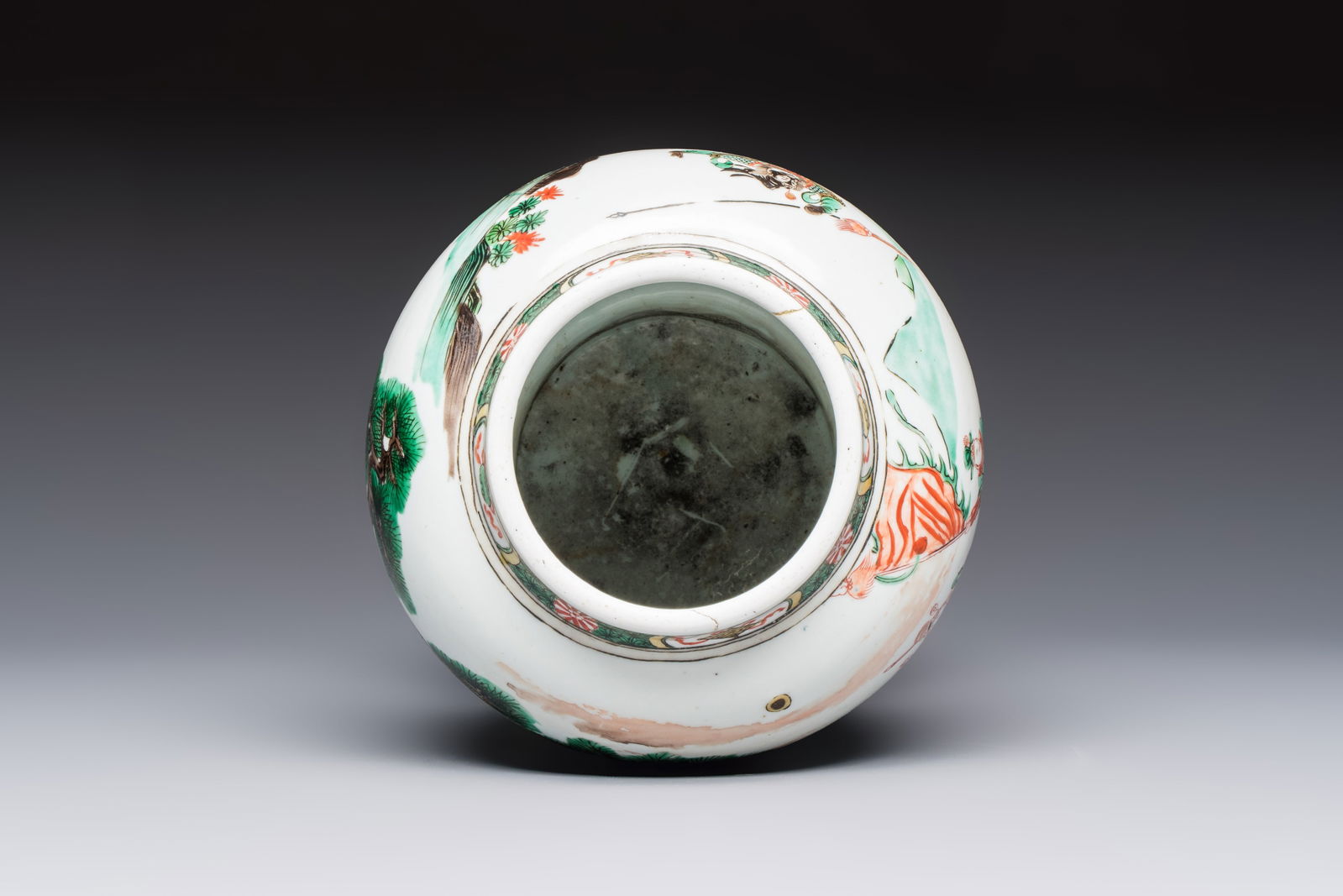 A Chinese Famille Verte 'Warriors' Vase, Kangxi thumbnail 7