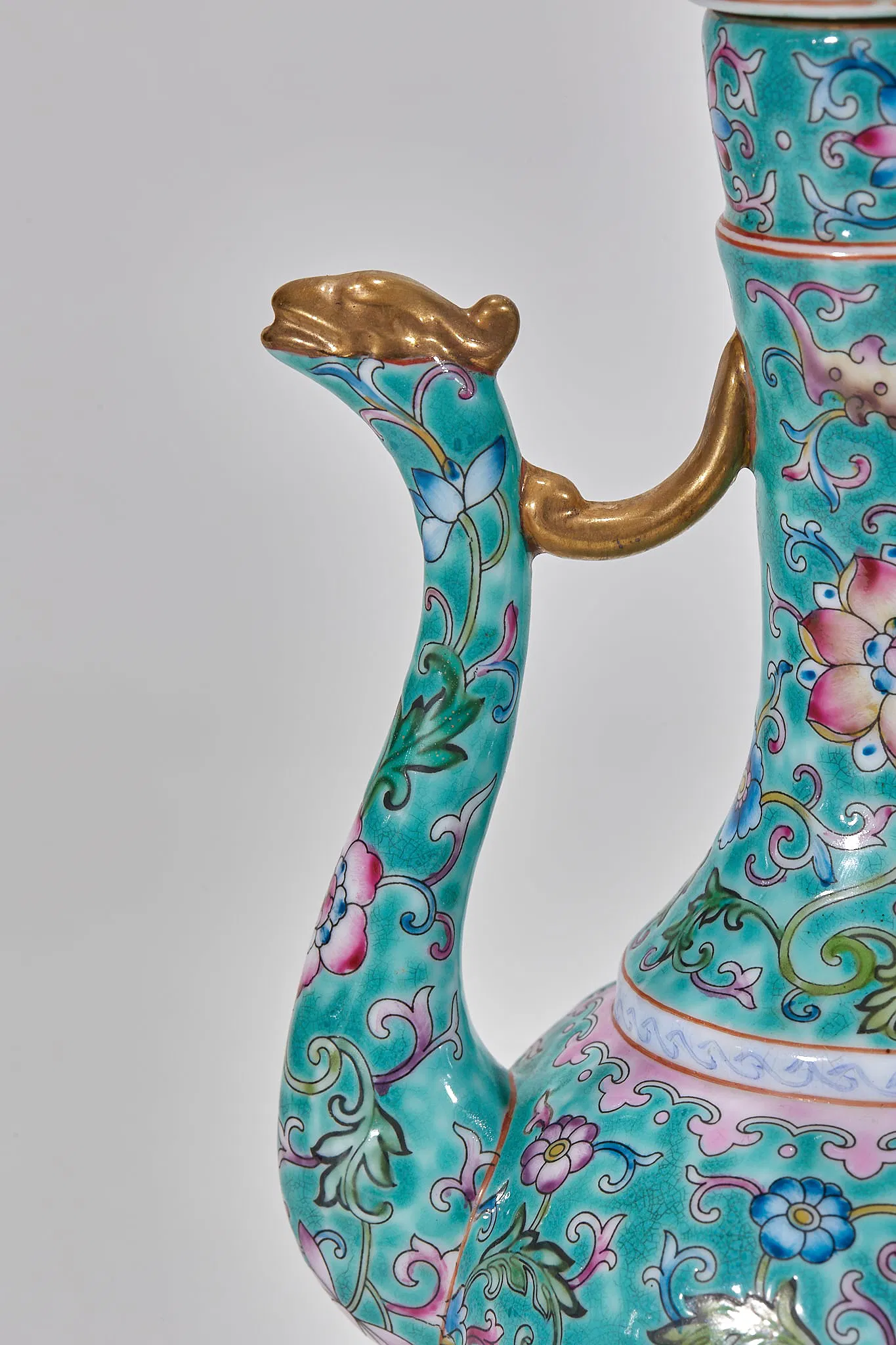Chinese Famille Rose Turquoise-Ground Ewer thumbnail 7