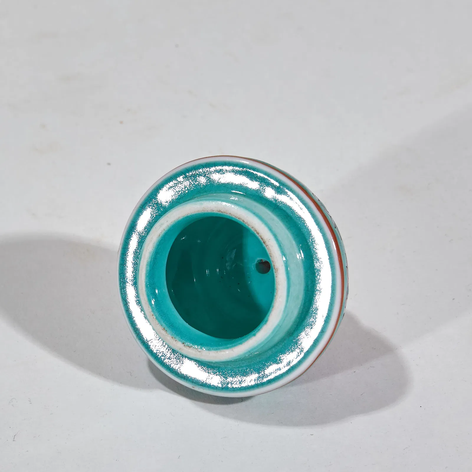Chinese Famille Rose Turquoise-Ground Ewer thumbnail 9