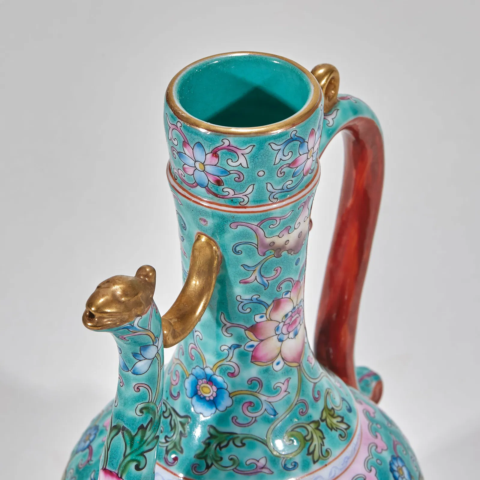 Chinese Famille Rose Turquoise-Ground Ewer thumbnail 10