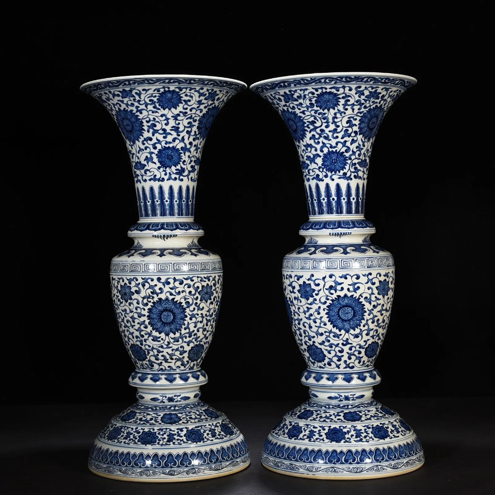 Chinese Qing Dynasty Qianlong Style Blue and White Porcelain Baluster Floor Vases (Pair) thumbnail 6